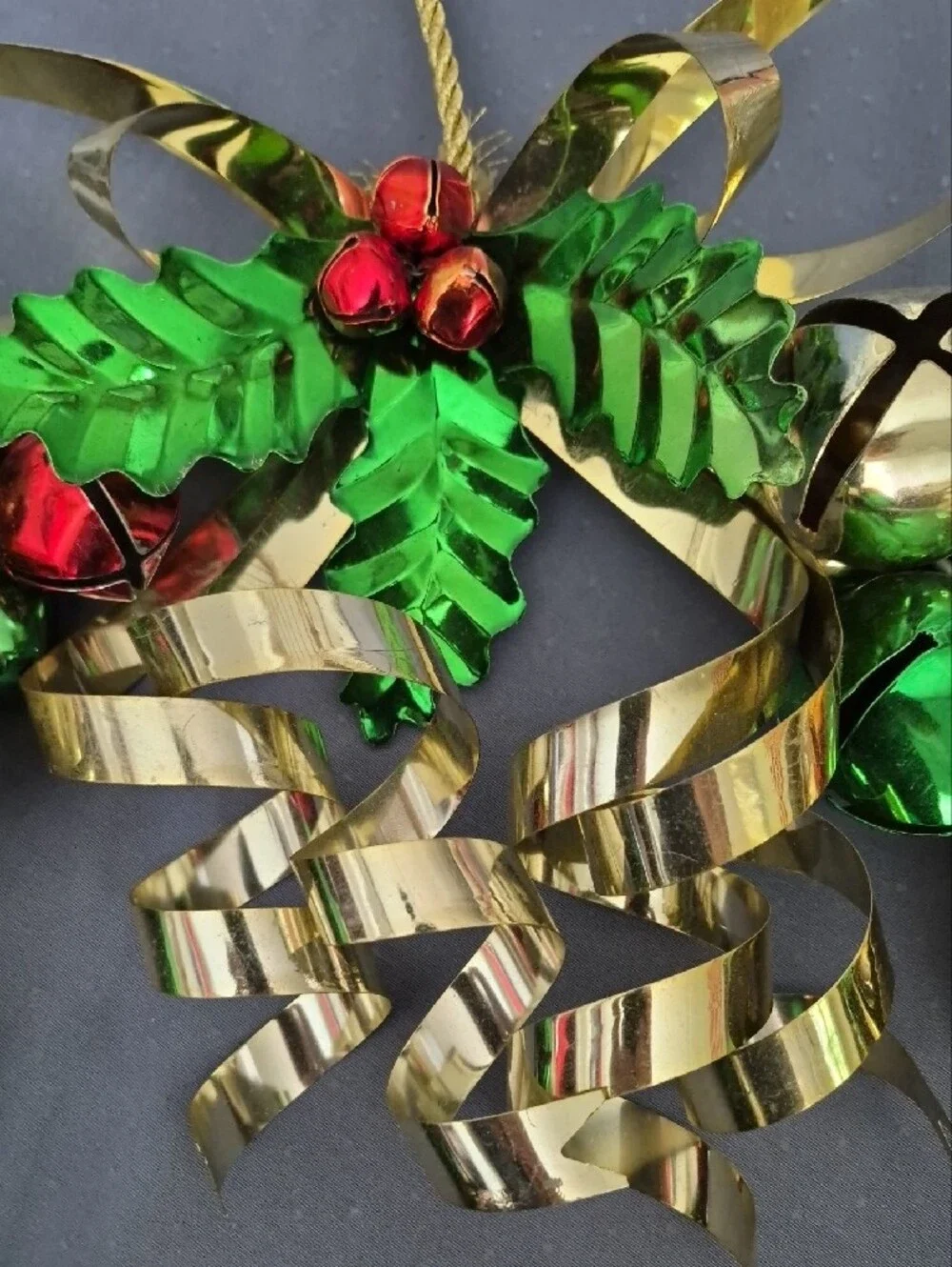 Vtg Metallic Christmas Wreath Green, Gold and Red Jingle Bells Festive Holiday
